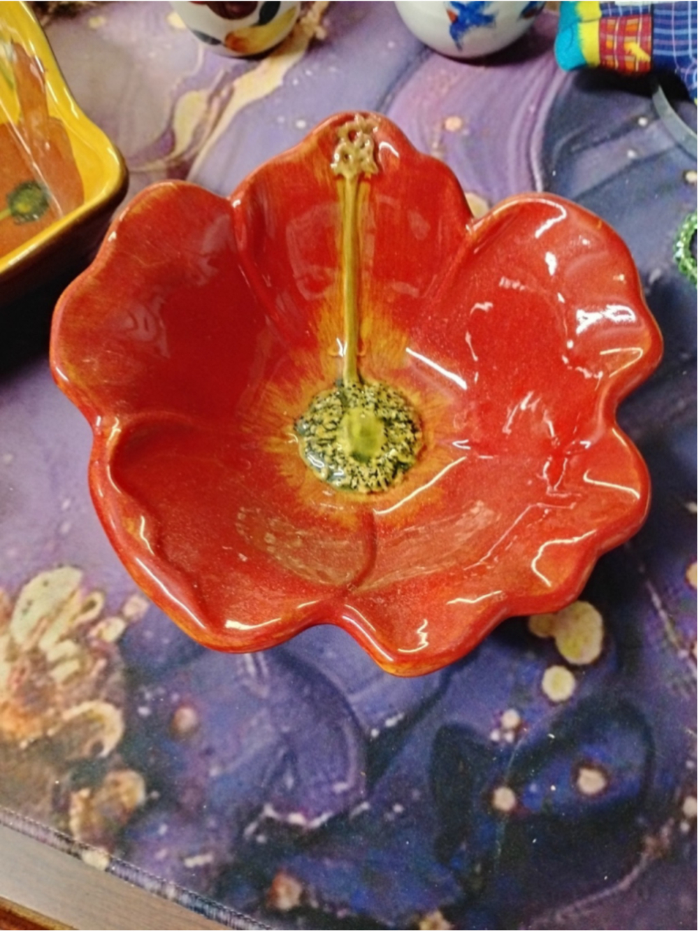 Fleur De‎ Paradis Red Hibiscus Bowl Living Quarters Kitchen Flower Flowers Decor